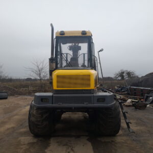 Szyby do maszyn leśnych z poliwęglanu