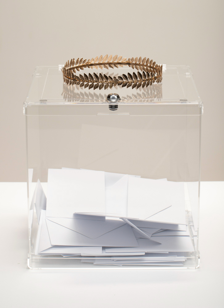 przezroczysta urna do głosowania z plexi